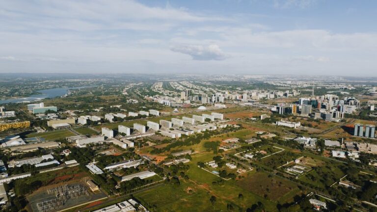 Governo Clécio gasta R$ 1,5 milhão por estacionamento da Seplan e deputado R. Nelson escancara mais um escândalo – Ponto da Pauta