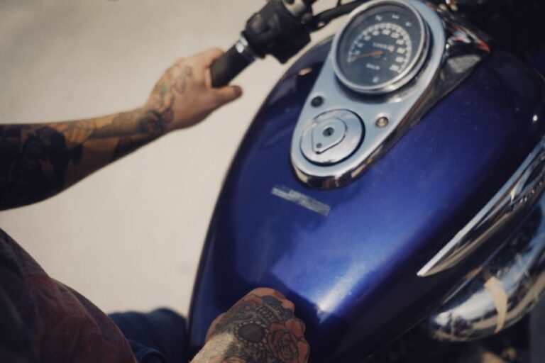Motociclista morre após colidir com caminhonete em cruzamento de Macapá